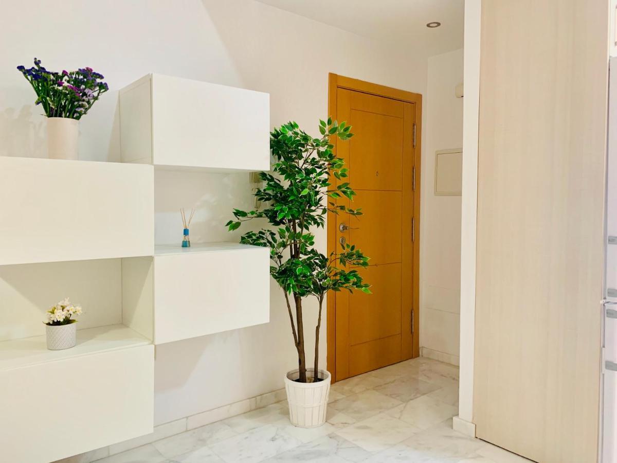 Homely Malaga Parras Con Terraza Interior Y Parking Privado Bajo Suplemento المظهر الخارجي الصورة
