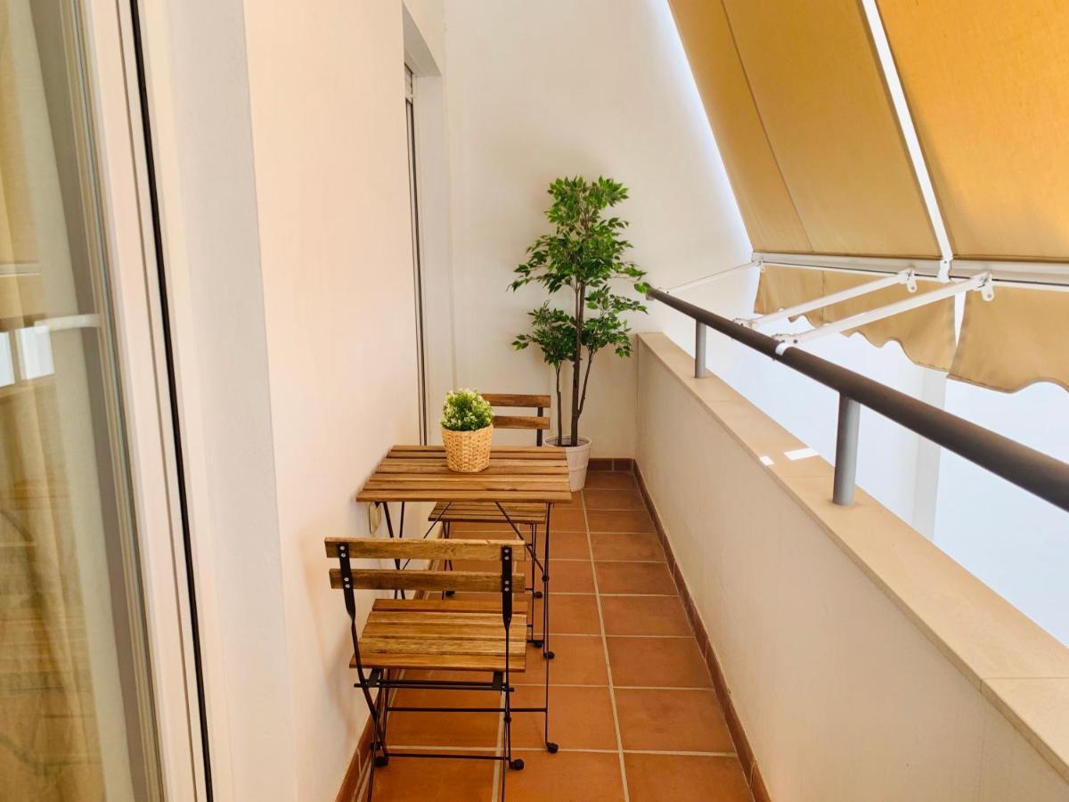 Homely Malaga Parras Con Terraza Interior Y Parking Privado Bajo Suplemento المظهر الخارجي الصورة